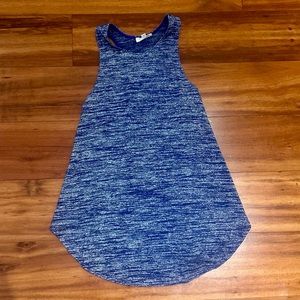 Aritzia Wilfred Free Swing Tank